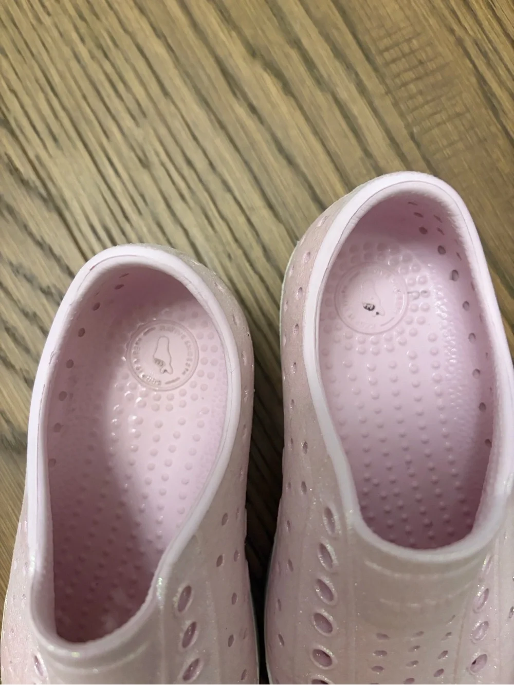 Native Jefferson Kids Slip-On Water Shoes - Glitter Pink| size c9